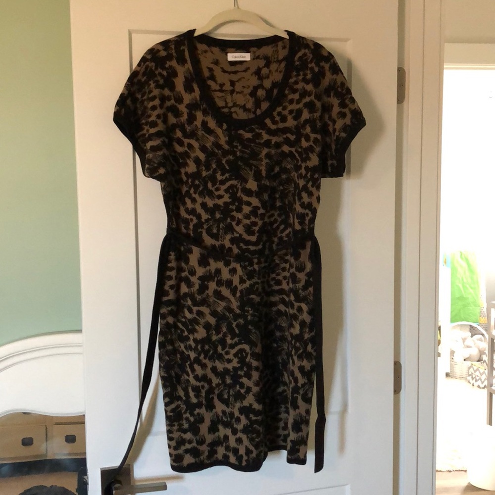 Calvin Klein leopard print belted sweater dress L